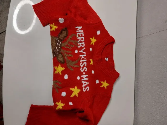 Pull de Noël rouge - photo numéro 2