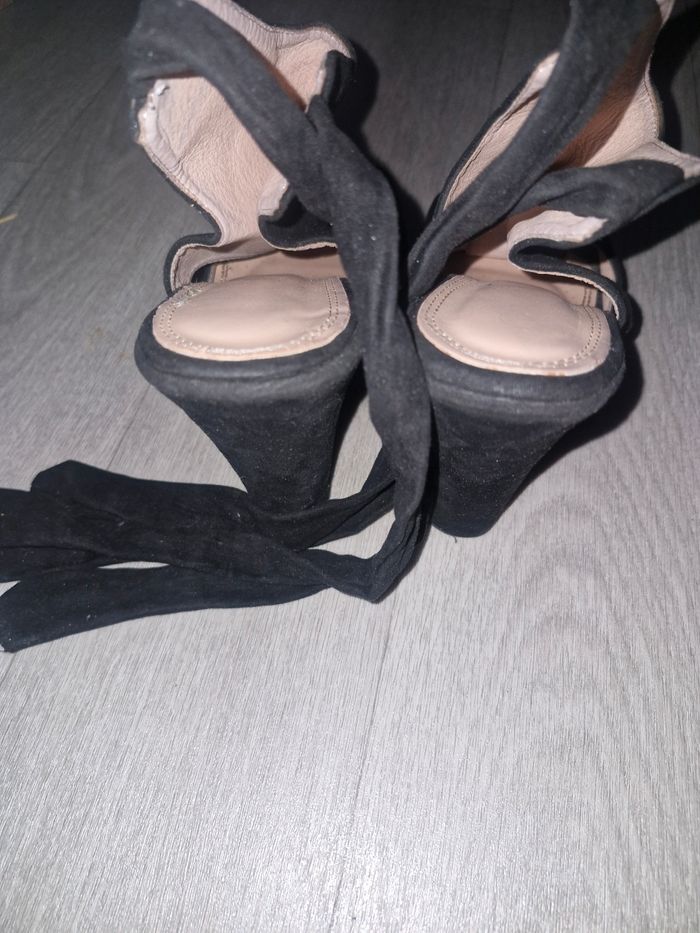 Chaussures à talon compensé - photo numéro 3