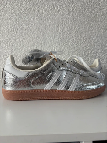 Baskets Adidas Samba Argentée  taille 37