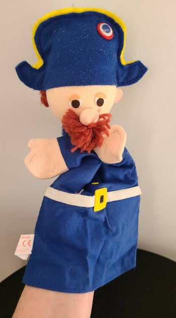 MARIONNETTE A MAIN GENDARME - ANIMA SCENA