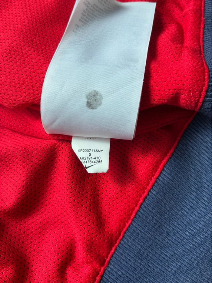 Veste sportwear coupe vent bleu marine et rouge Nike taille S en très bon état - photo numéro 17