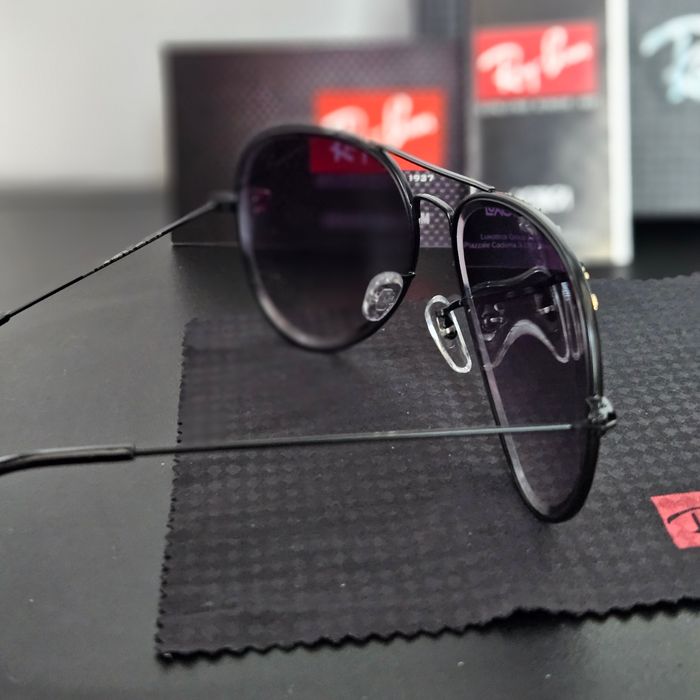 Lunettes de soleil Ray Ban neuf - photo numéro 2