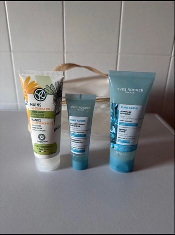 Lot cosmétiques Yves Rocher 