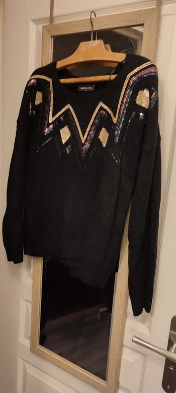 Pull sequin