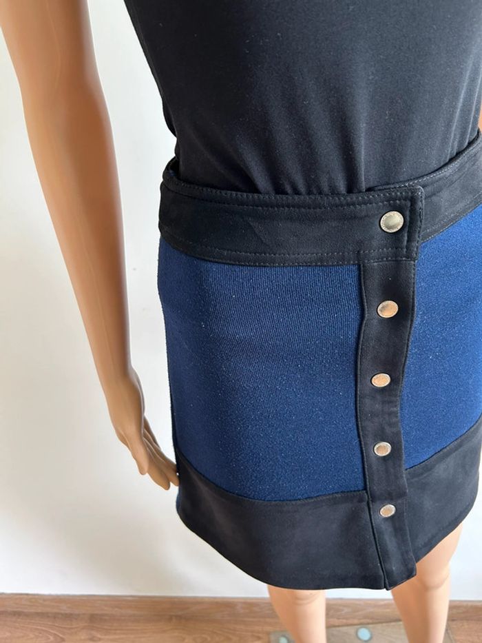 Jupe bleue marine et noire avec boutons pressions Morgan taille 34 TBE - photo numéro 5