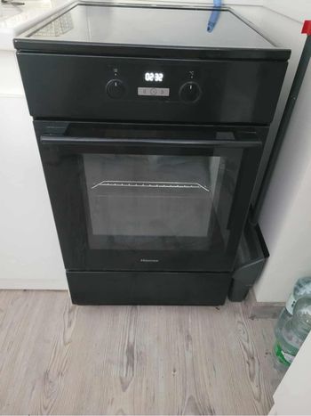 Cuisiniere table à induction HISENSE HI55222BB (gaziniere…) - URGENT