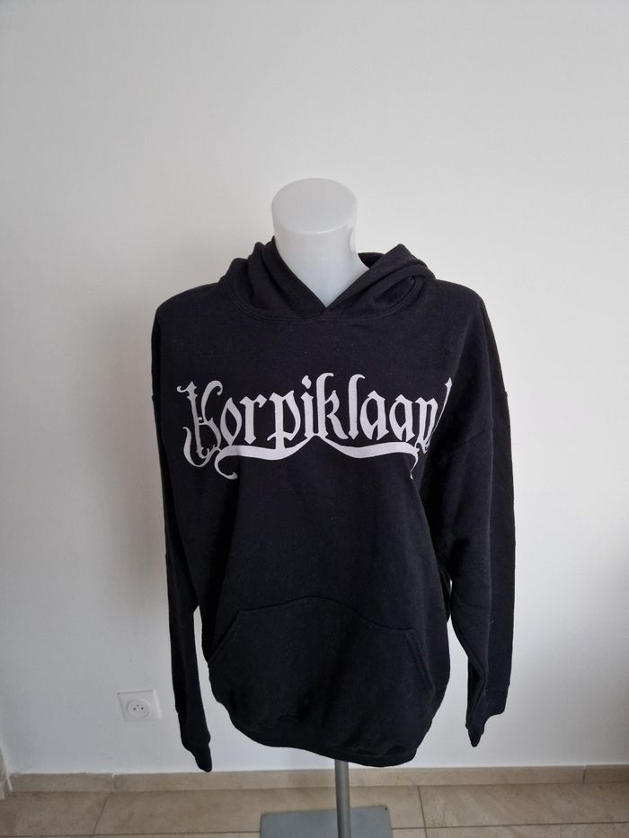 Sweat homme noir avec inscription blanche, Gildan