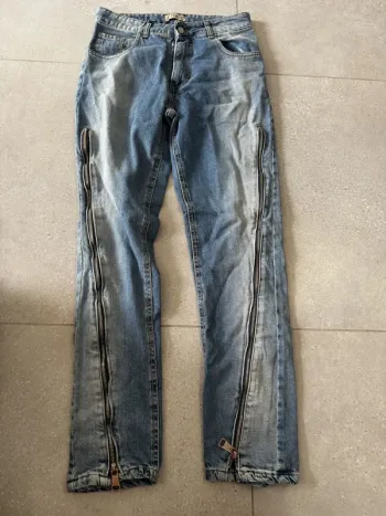 Jean Justwest , neuf avec étiquette, 38x100cm
