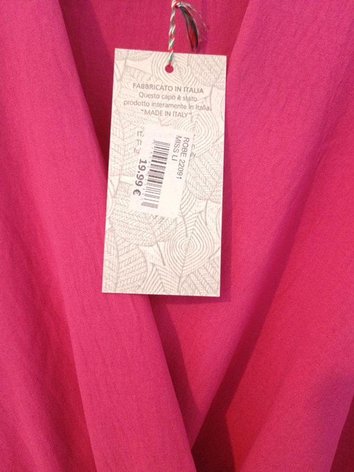 Robe longue plissée fushia - photo numéro 3