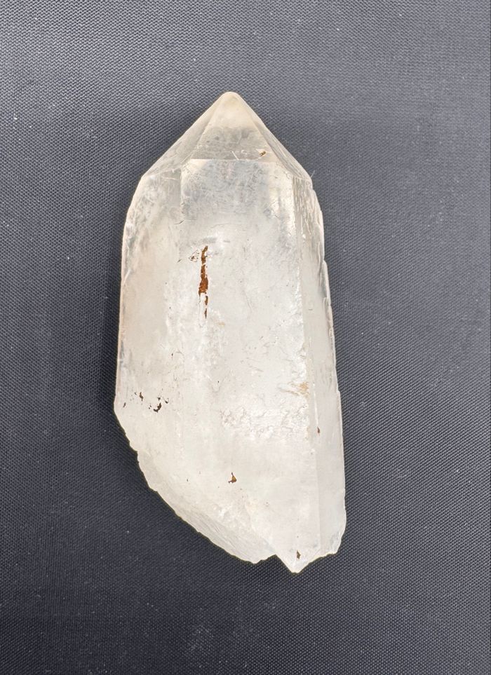 Pointe cristal de roche 65 mm – 62 g – pierre naturelle décor/reflexologie (ref37) - photo numéro 2