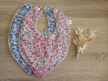 Duo de bavoirs liberty