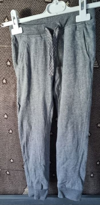 Pantalon de sport gris 8ans
