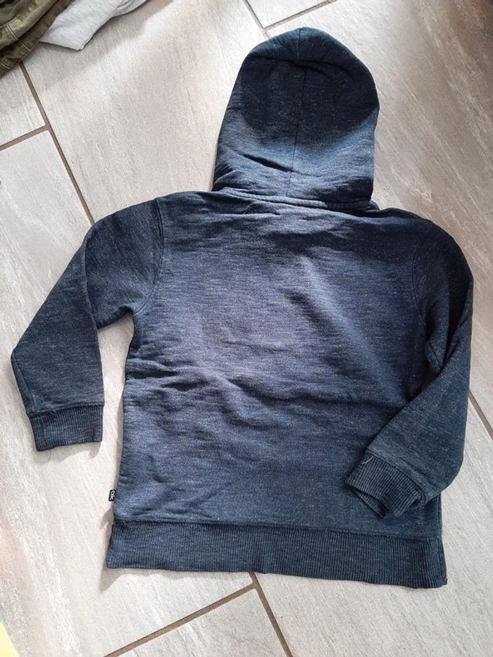 Pull sweat à capuche - photo numéro 2