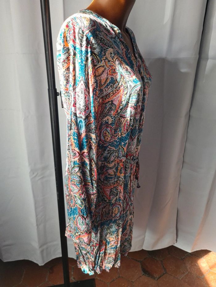 Robe avec ceinture - photo numéro 2
