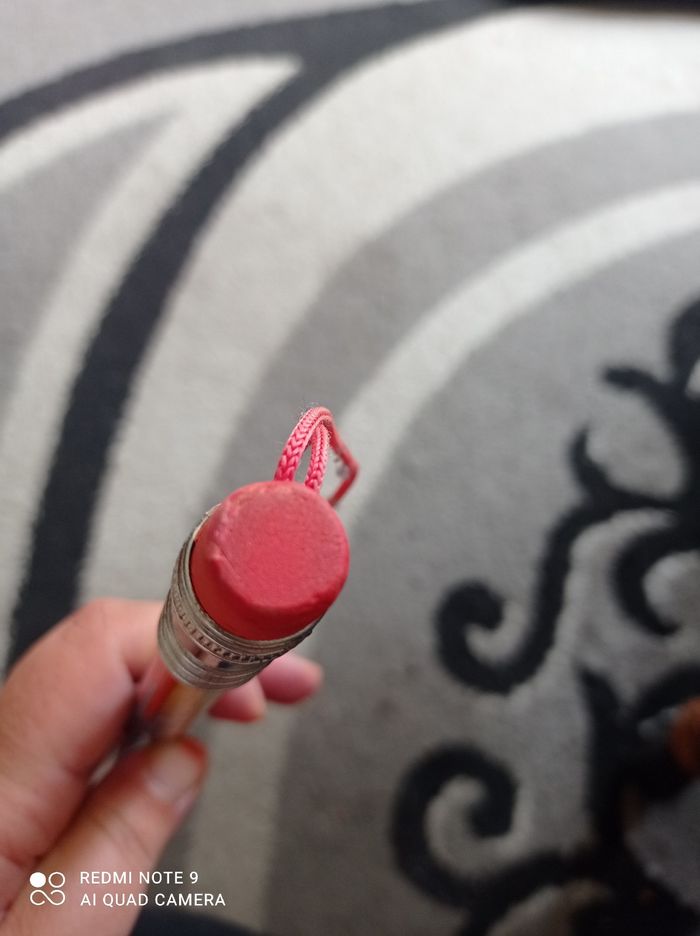 Crayon de papier géant. - photo numéro 3