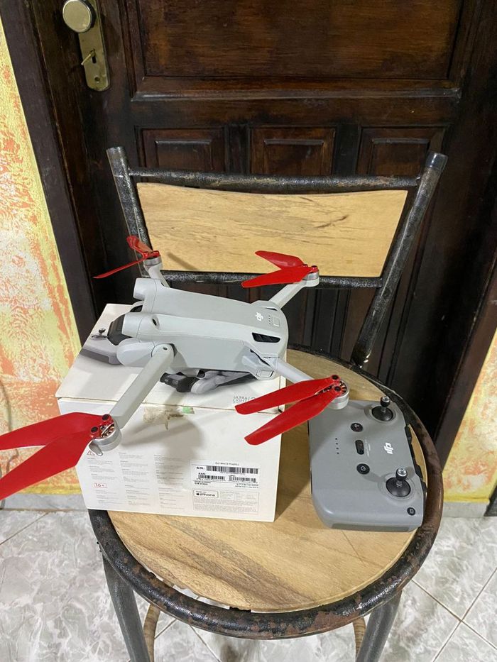 Drone DJI Mini 3 Et Accessoires. - photo numéro 4