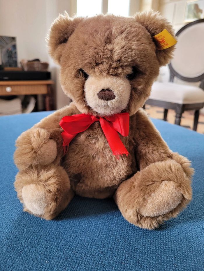 Peluche Ours brun articulé Steiff 26cm debout assis marron collection noeud rouge