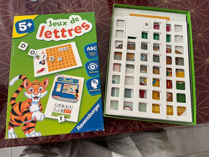 Jeu de société - Jeu de lettres