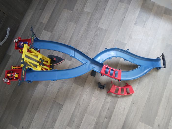 piste de course mickey et pat