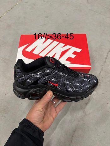 Nike tn noir rouge gris chrome 38