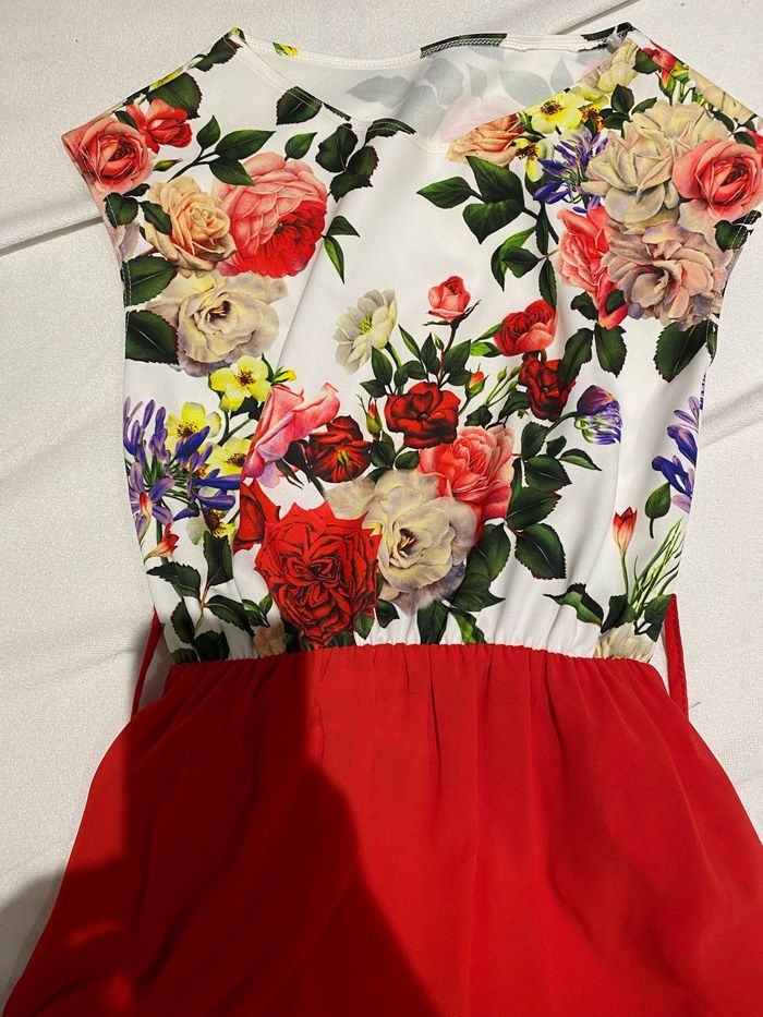 Robe rouge longue taille unique à fleur - photo numéro 2