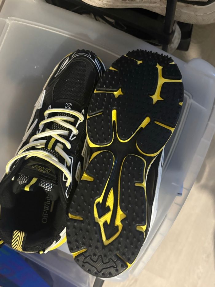 Off White jaune et noire - photo numéro 4