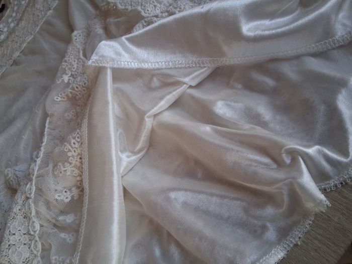 Robe et femme - photo numéro 3