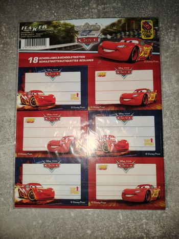 Lot 18 étiquettes cars Disney scolaire livres cahiers