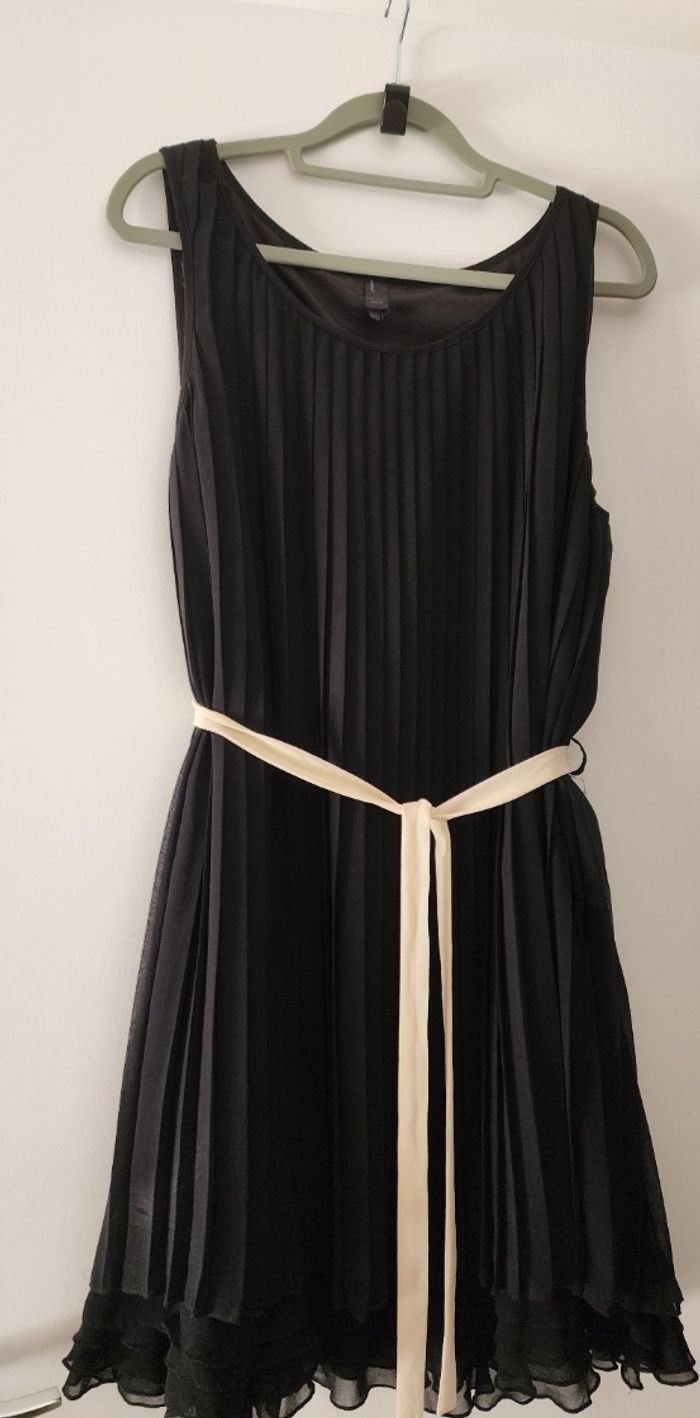 Robe voile noir comme neuve 38 40