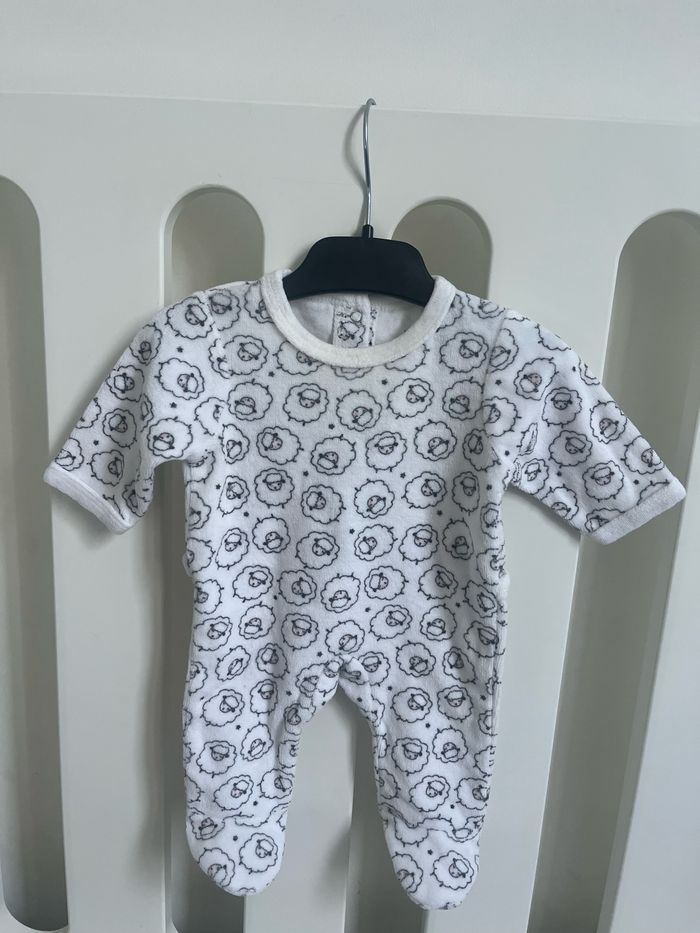 Pyjama naissance blanc 50 cm vertbaudet  motif moutons