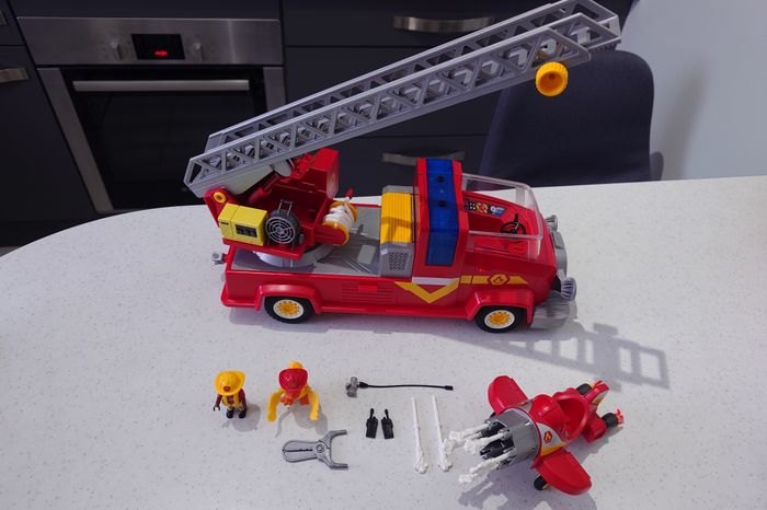 Jouet Camion (+bombardier eau) de pompier Playmobil - photo numéro 3