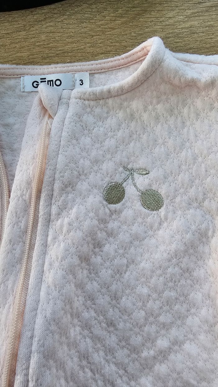 Gilet zippé 👧 3ans - photo numéro 3