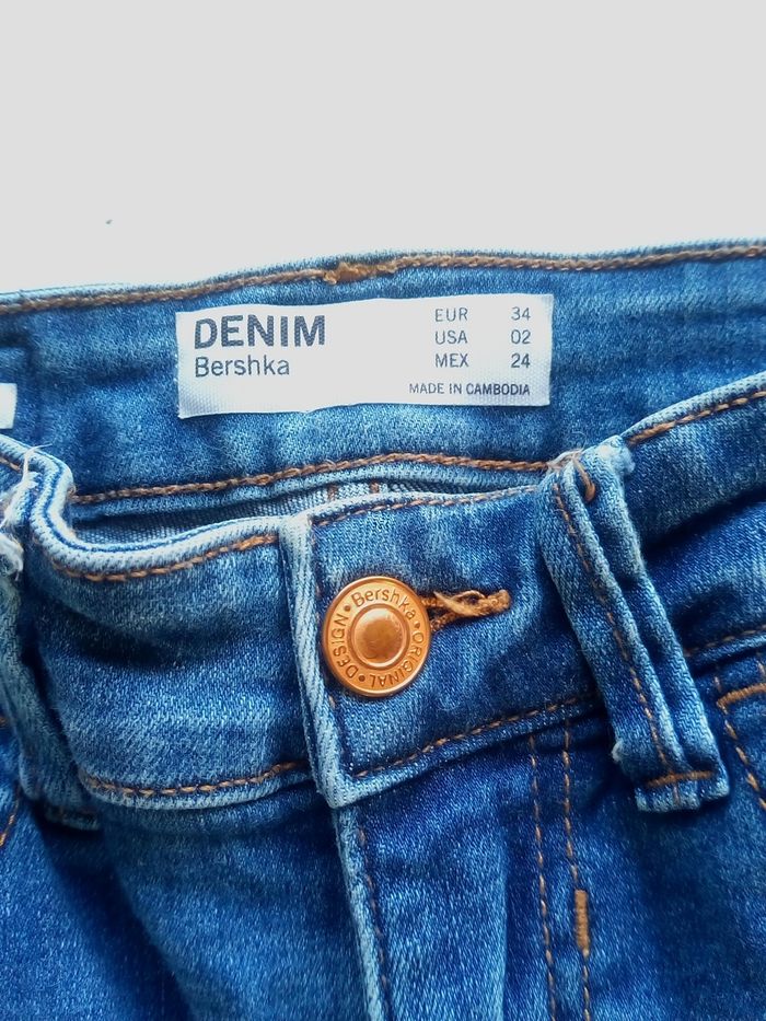 Jean Bershka neuf taille 34 - photo numéro 2