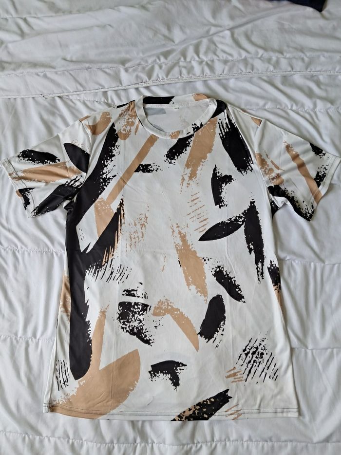T shirt imprimé original Taille L