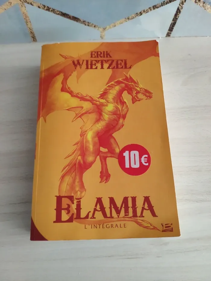 Livre grand format Elamia intégrale Wietzel fantasy