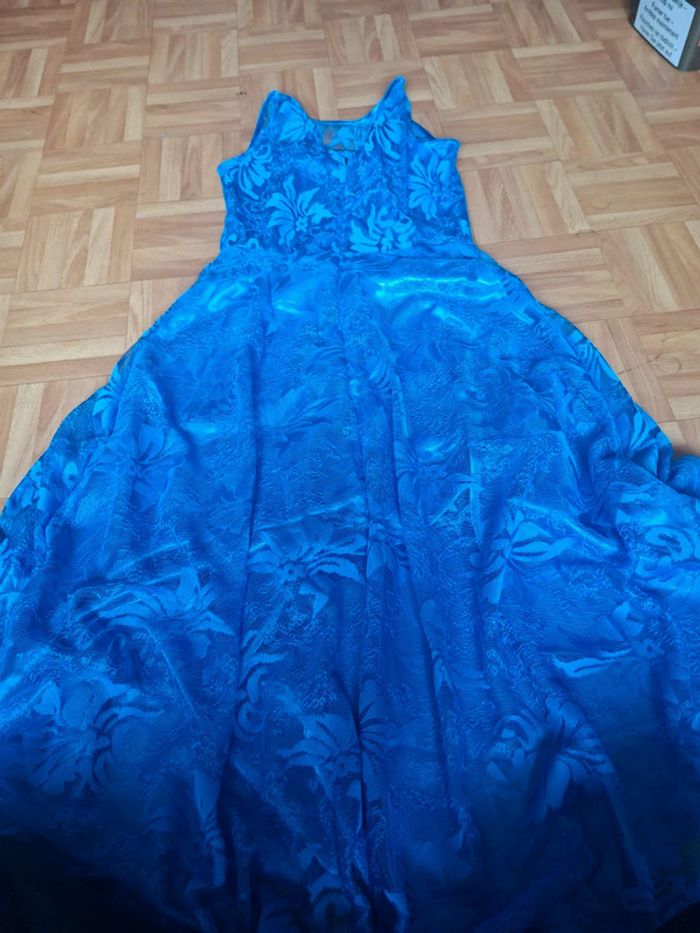 👗 robe - photo numéro 2