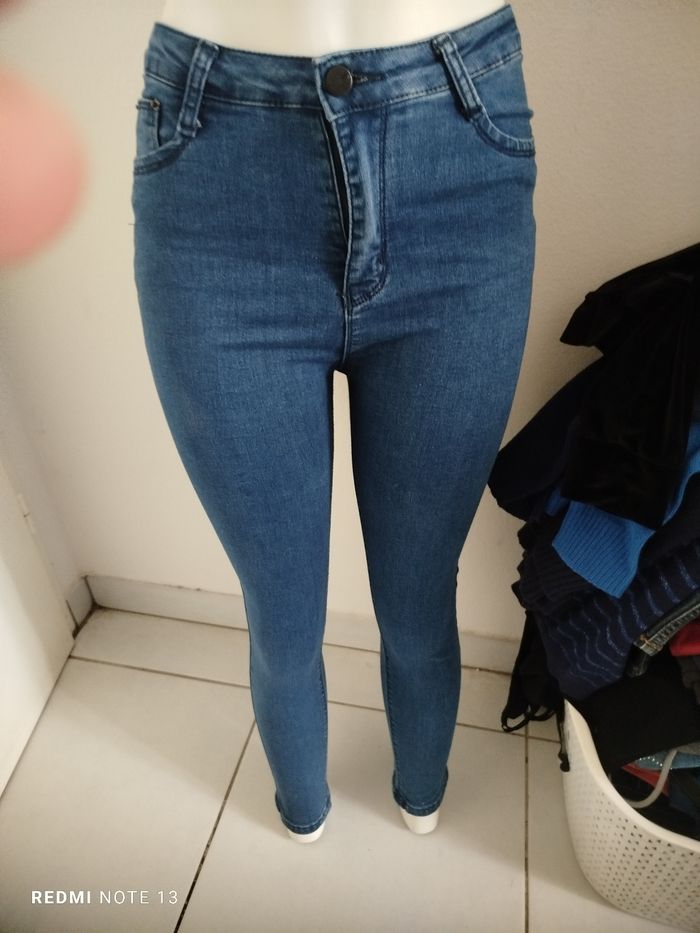 #kytieSfemme. Jeans slim taille S - photo numéro 2