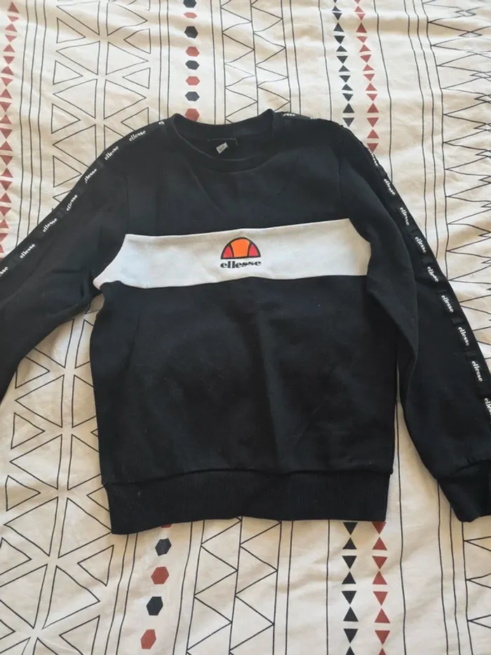 Pull ellesse 10/11 ans