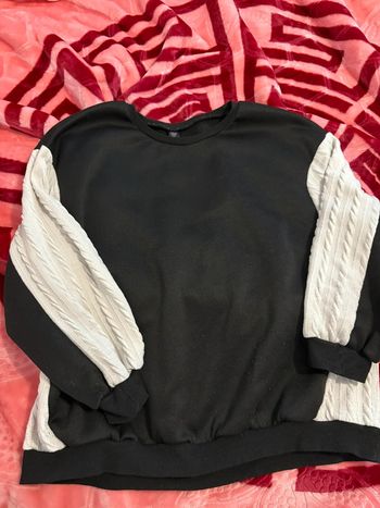 Pull noir et blanc