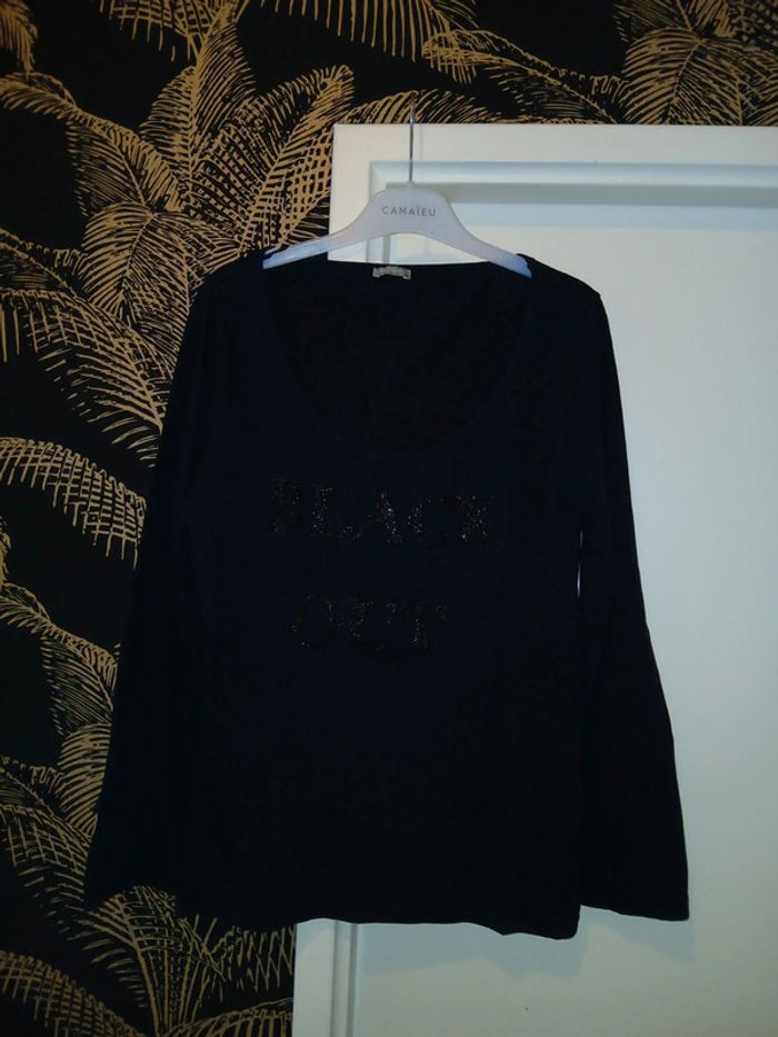 🖤 Jolie haut noir col rond taille Xl. - photo numéro 2