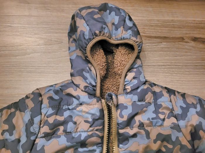 Doudoune à capuche avec gants 6 mois - photo numéro 2