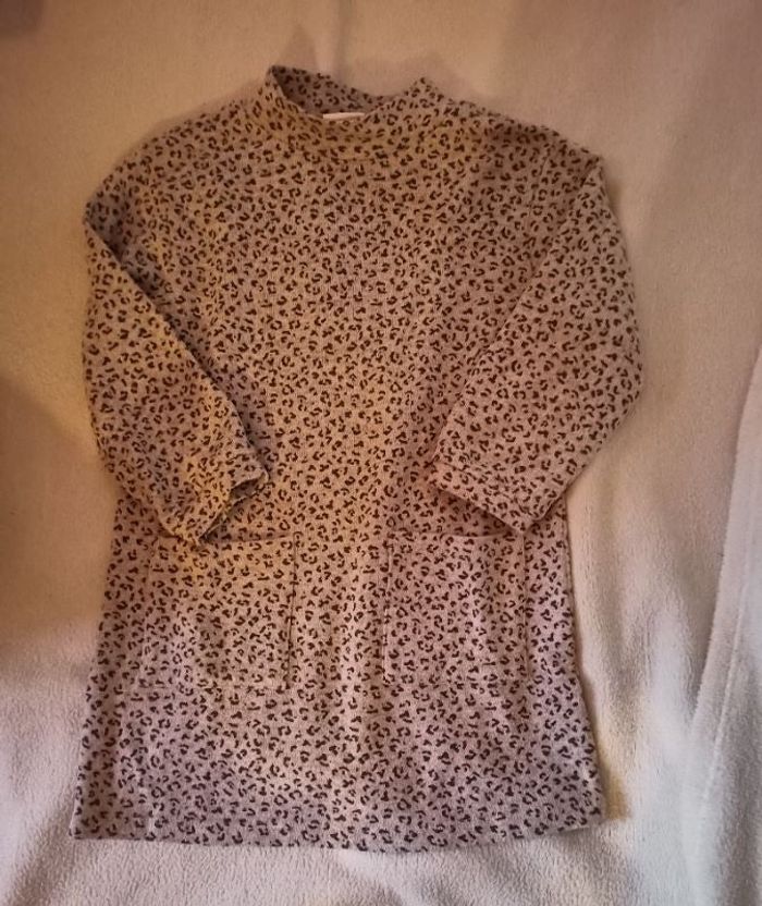 Robe pull léopard Zara 4/5 ans Achat occasion Robes (fille