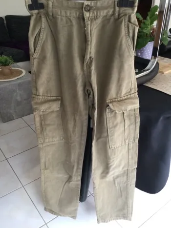 Pantalon cargo taille S ou 14 ans
