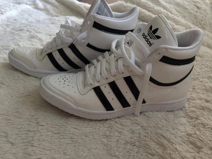 Baskets adidas neuves taille 36