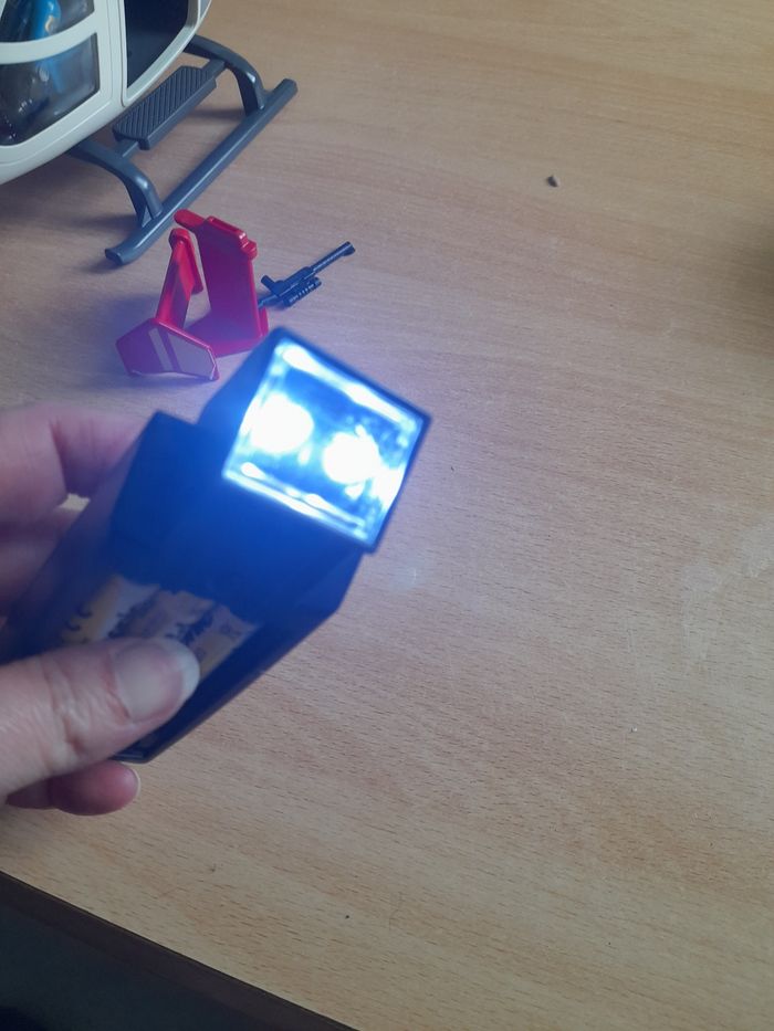 Hélicoptère de police playmobil - photo numéro 10