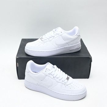 Nike Air Force 1 Low '07 White Taille  40