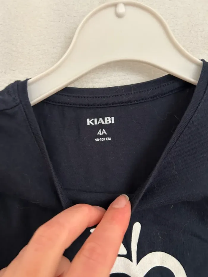 T shirt pomme bleu - photo numéro 2