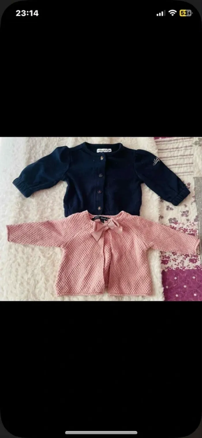 2 gilets bébé fille 3 mois