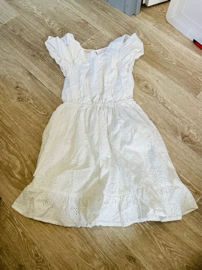 Robe blanche tape à l œil 5 ans - photo numéro 2