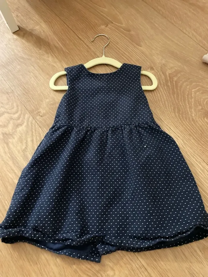 Robe à pois bleu marine et blanche Kiabi 18mois - photo numéro 9